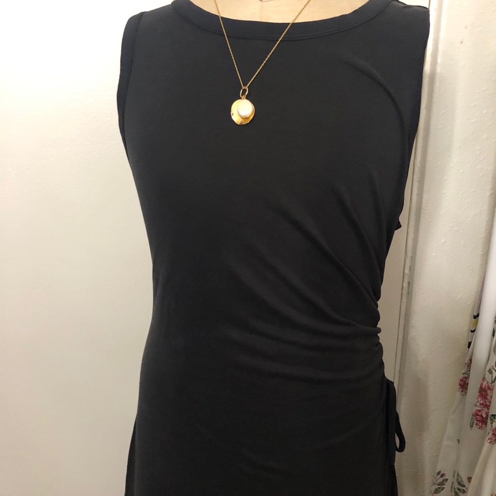 Black dress - Picture 1 of 3